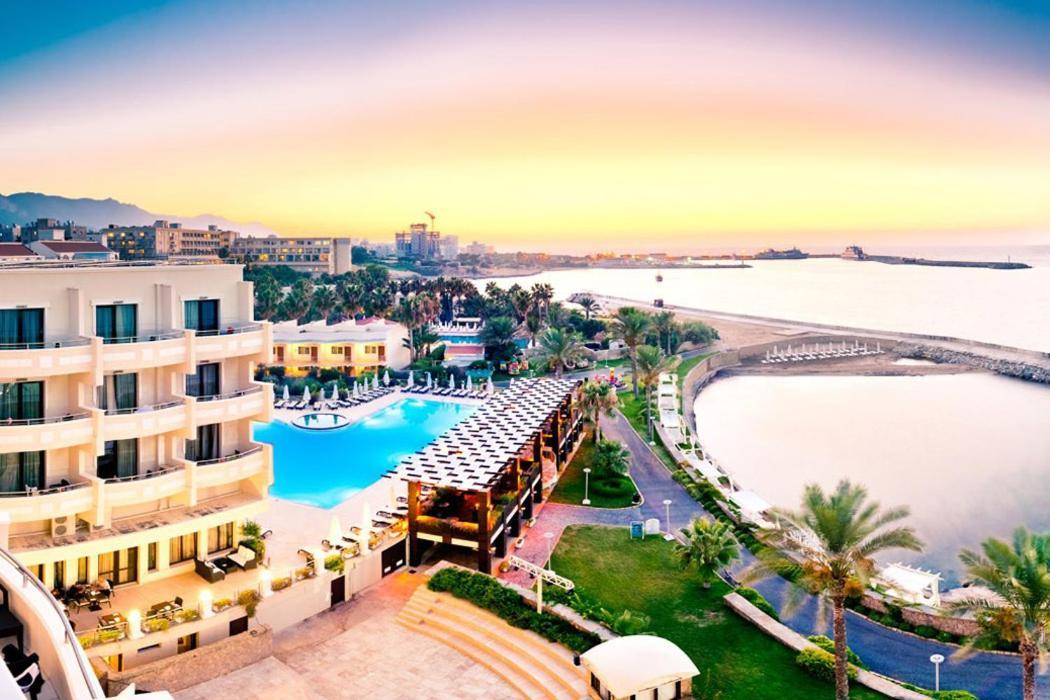 Vuni Palace Luxury Resort & Beach & Casino Kerýnia Eksteriør bilde