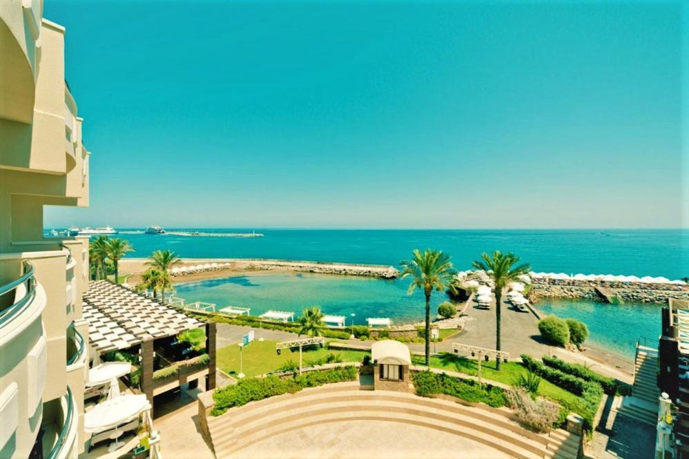 Vuni Palace Luxury Resort & Beach & Casino Kerýnia Eksteriør bilde