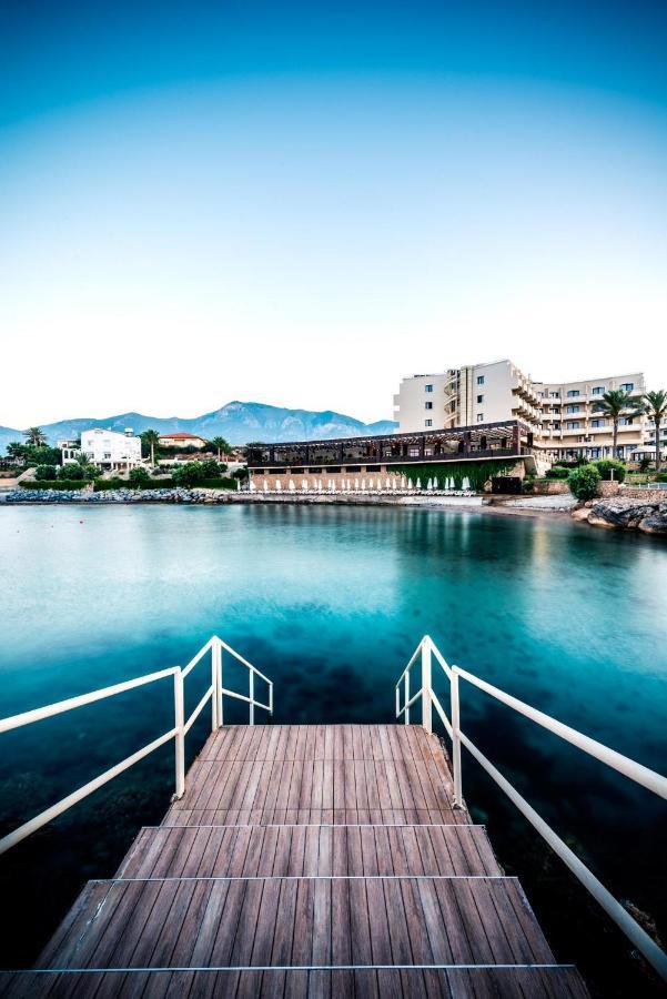 Vuni Palace Luxury Resort & Beach & Casino Kerýnia Eksteriør bilde